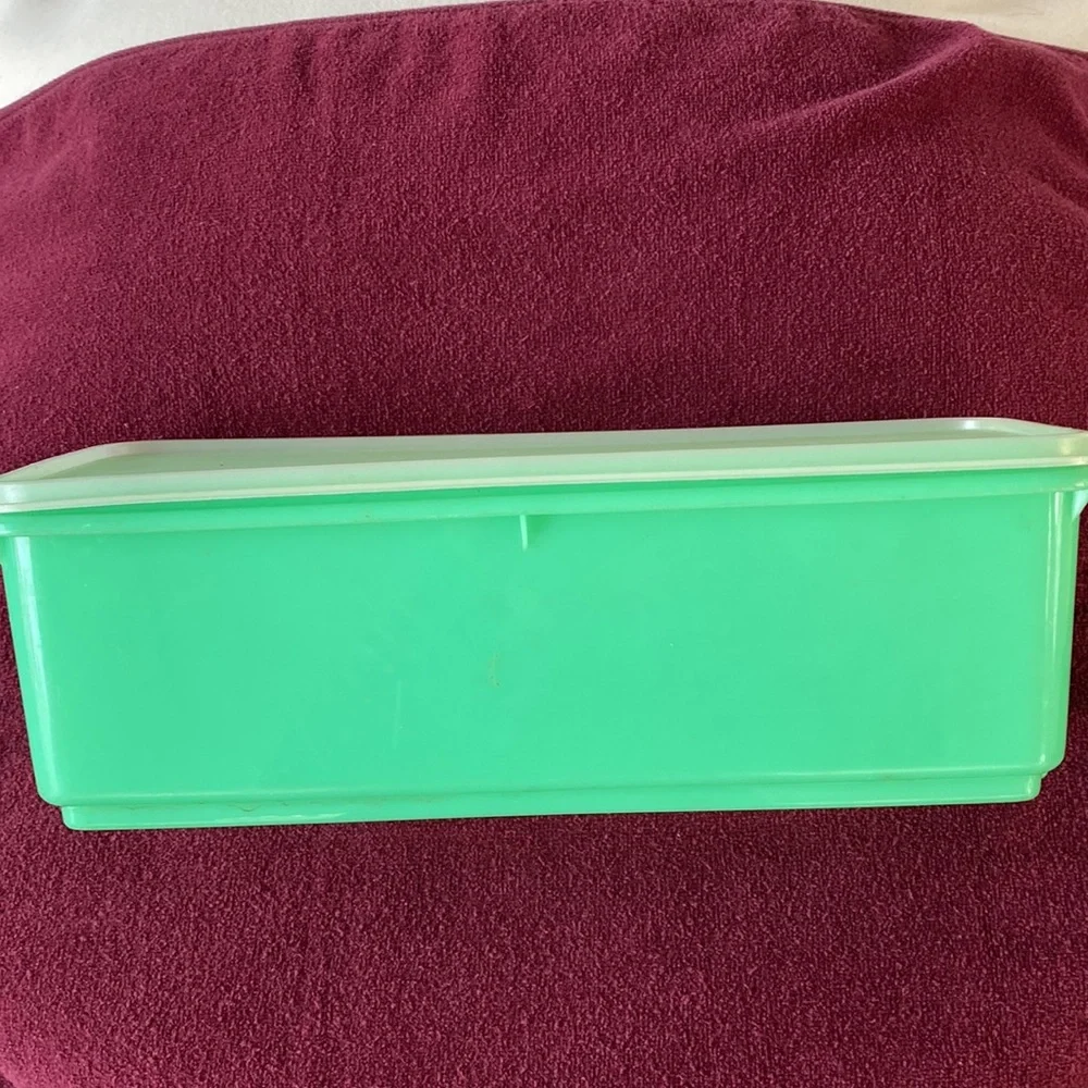 Tupperware Celery/Bread Keeper 3 Piece Vintage
